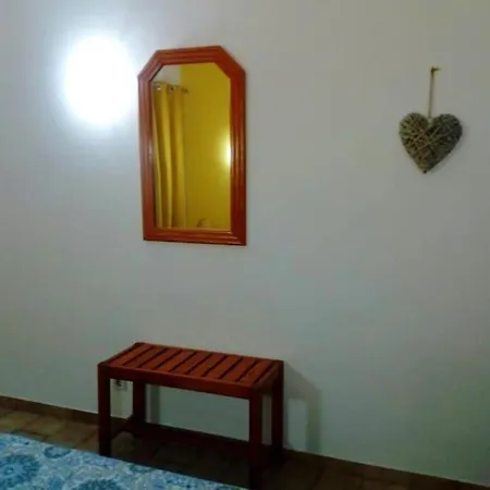 Apartment One Bedroom At 300 M Away From The Beach With View Furnished Balcony And Wifi *